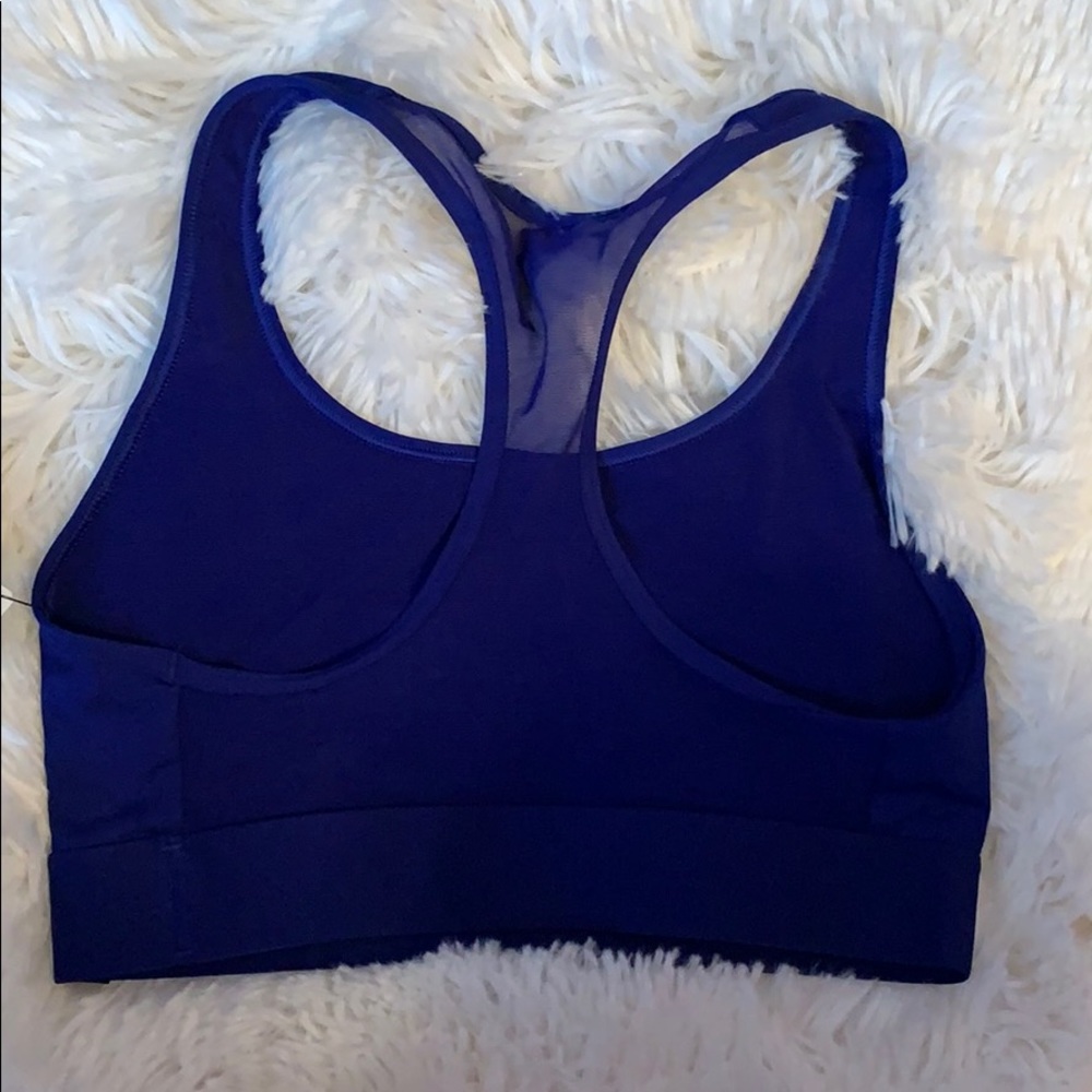 Sports bra - Picture 2 of 3